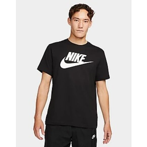 NWOT Classic Swoosh Logo T-Shirt - Picture 1 of 8